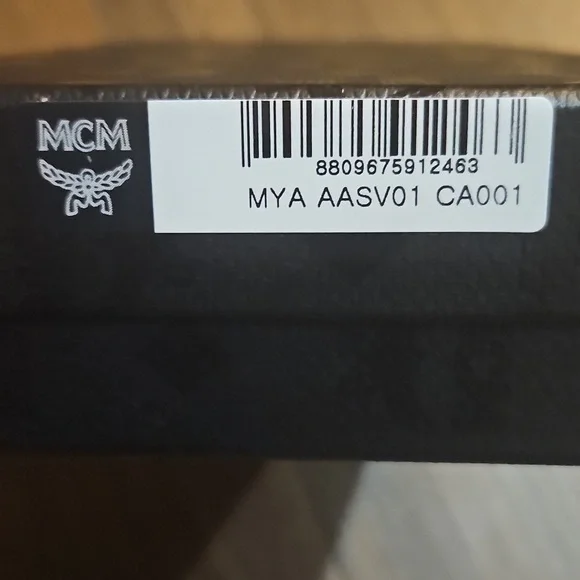 MCM VISETOS LANYARD CARD CASE - Picture 7 of 12